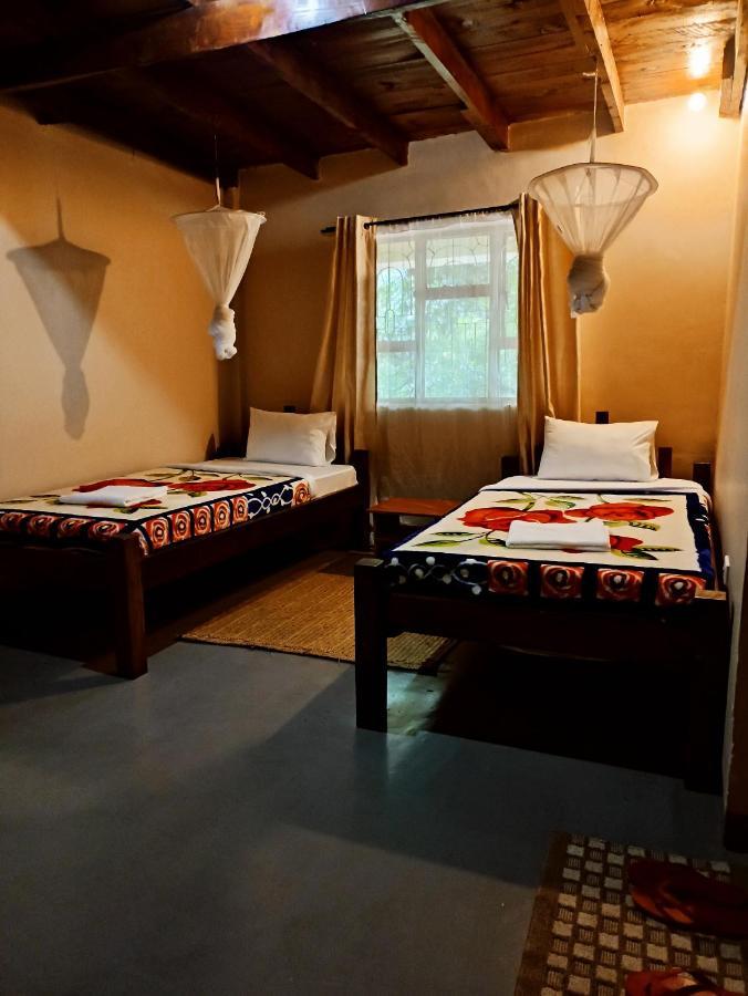 Shamba Hostel Usa River Buitenkant foto