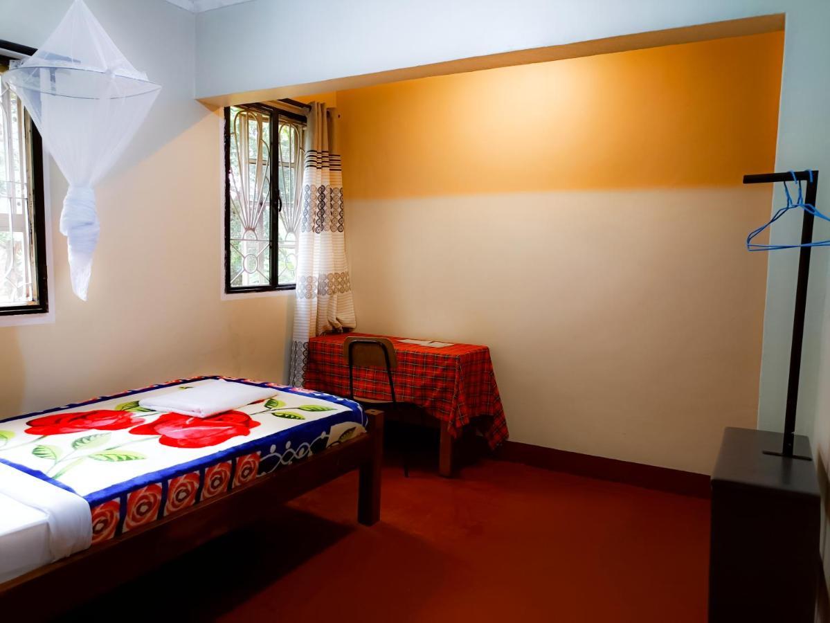 Shamba Hostel Usa River Buitenkant foto
