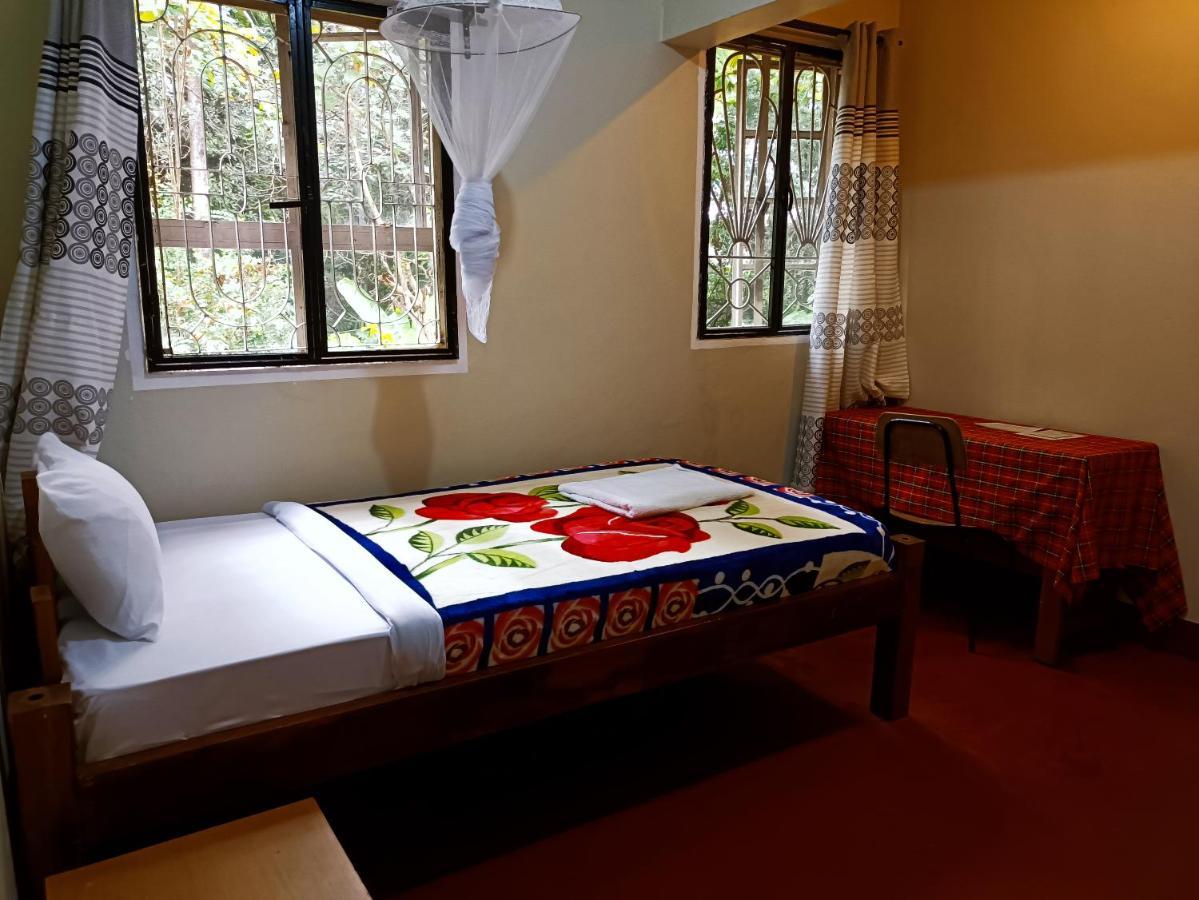 Shamba Hostel Usa River Buitenkant foto