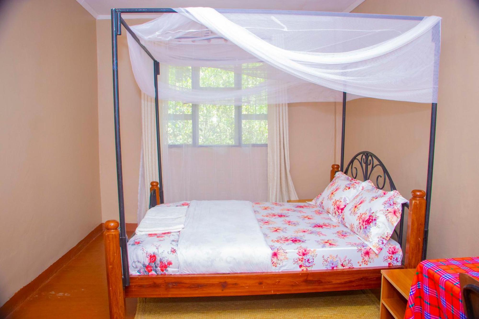 Shamba Hostel Usa River Buitenkant foto